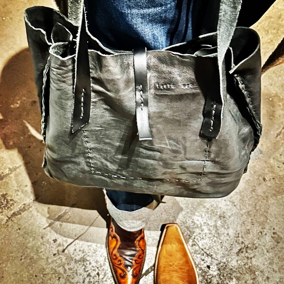 Handcrafted Leather bag - Picture 1 of 6